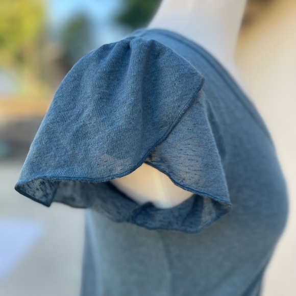 XS blueish grayish shirt with little buttons - Picture 8 of 11